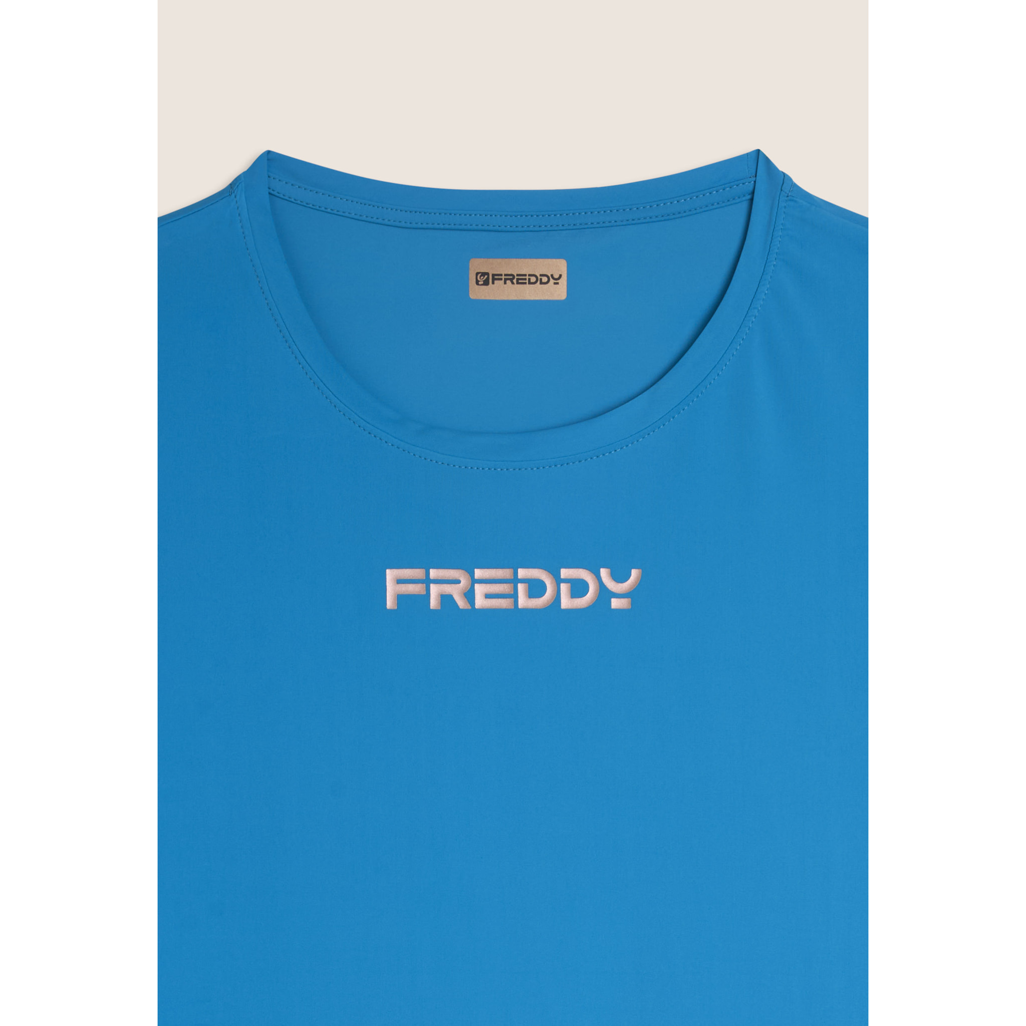 T-shirt regular in tessuto tecnico leggero