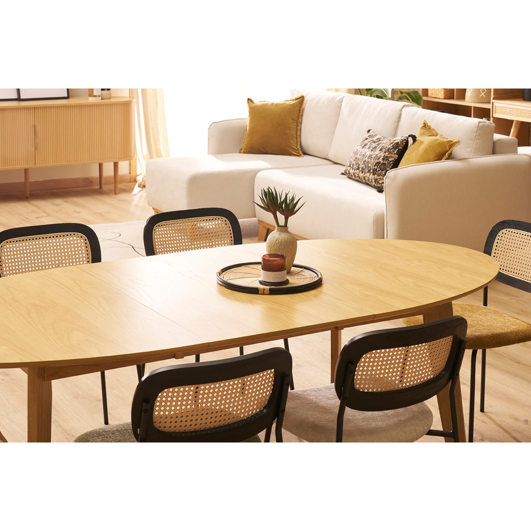 Table à manger extensible ovale en bois clair L150-200 cm MARIK
