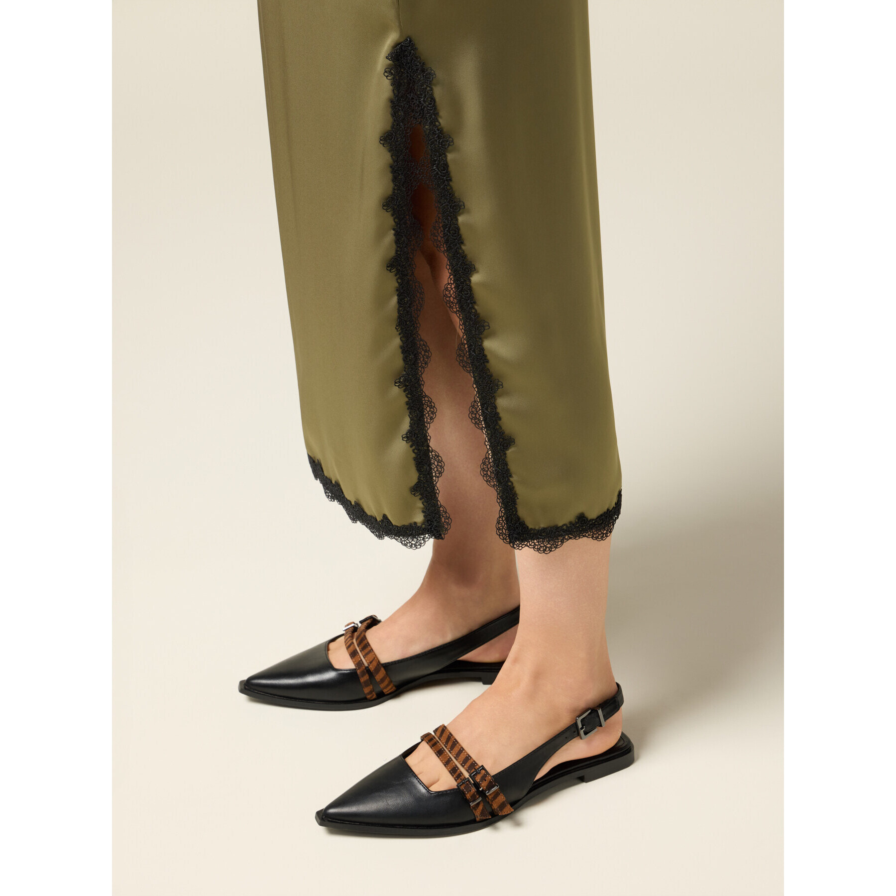 Oltre - Falda tubo midi de satén con encaje - Verde