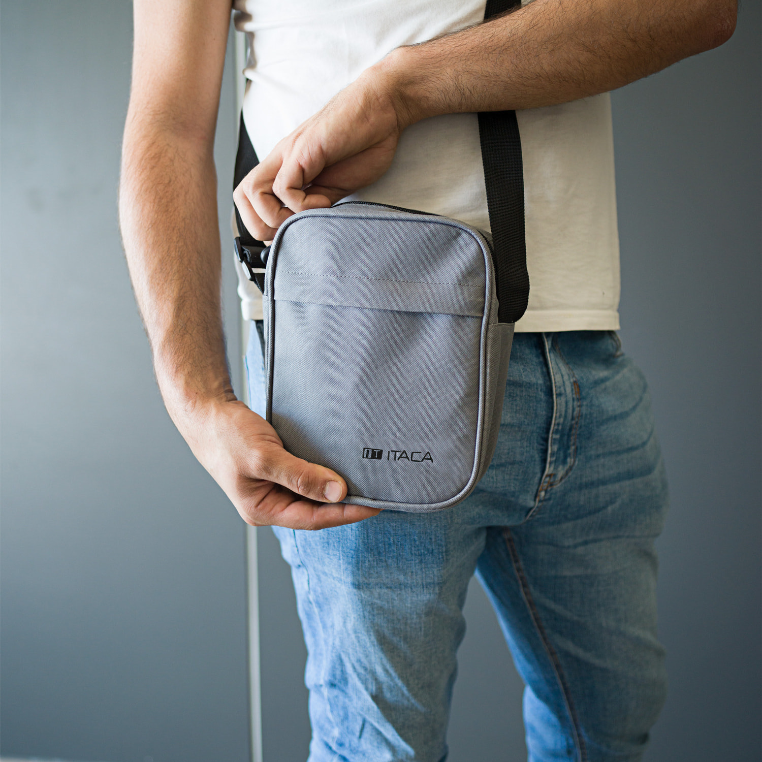 Bandolera Hombre Vegana Itaca Spey Gris