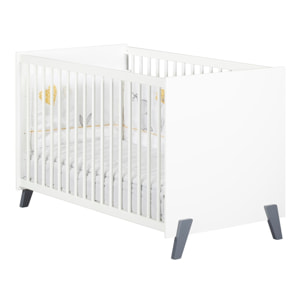 Lit bébé 120 x 60 sur pieds en bois blanc