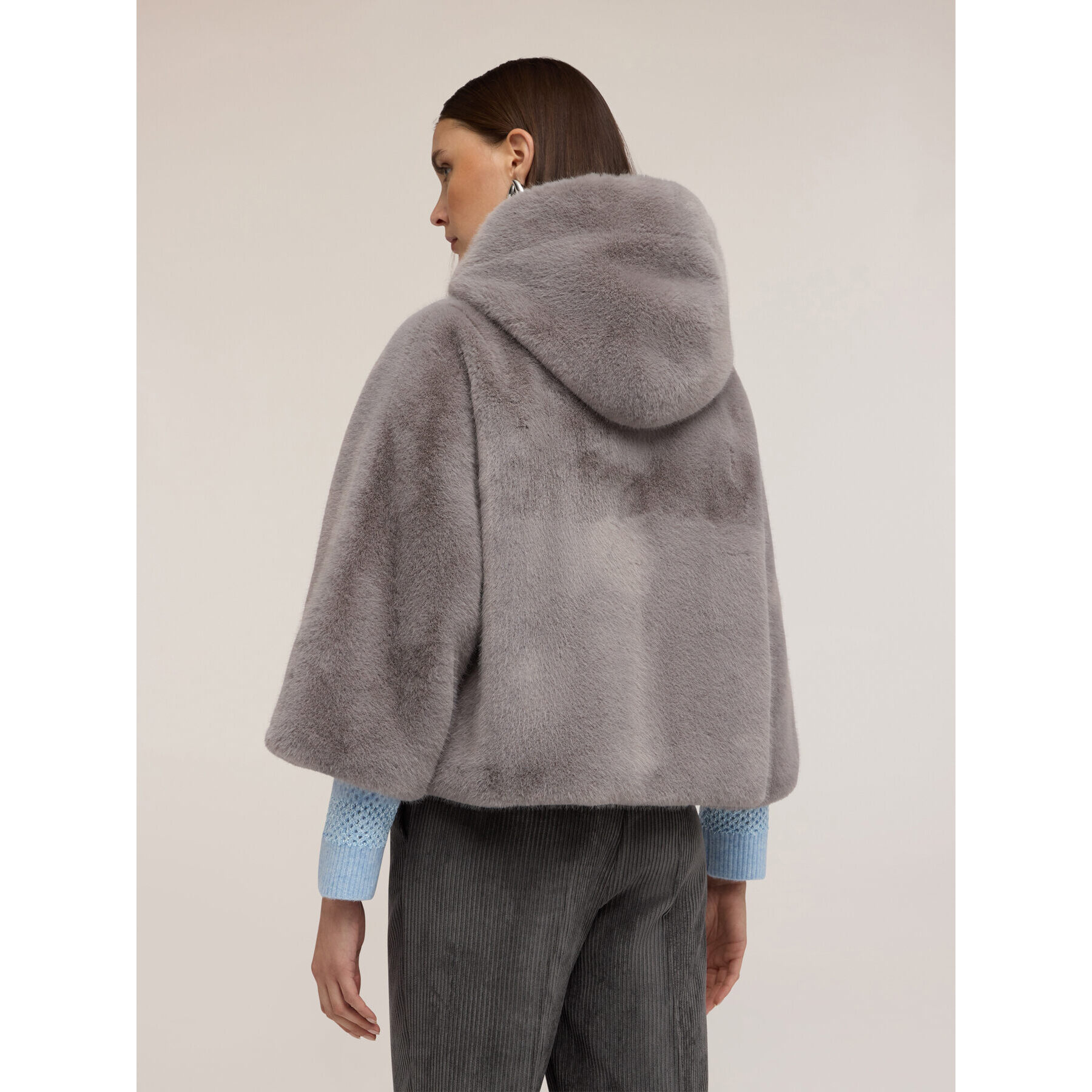 Motivi - Cappa con cappuccio effetto peluche - Grigio
