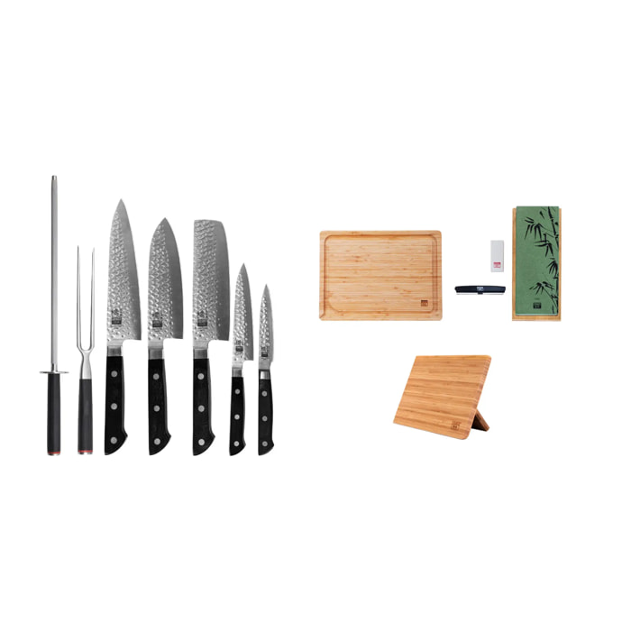 Il Set Hashi Tsuchime Deluxe Completo 10 pezzi: 5 coltelli (ufficio + petty + nakiri + santoku + gyuto) + supporto magnetico per coltelli in bambù + tagliere in bambù + set per affilatura grana 180/800 + acciaino + forchetta da taglio
