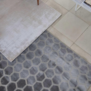 Tapis salon et chambre fait à la main en viscose motif scandinave MAQUI
