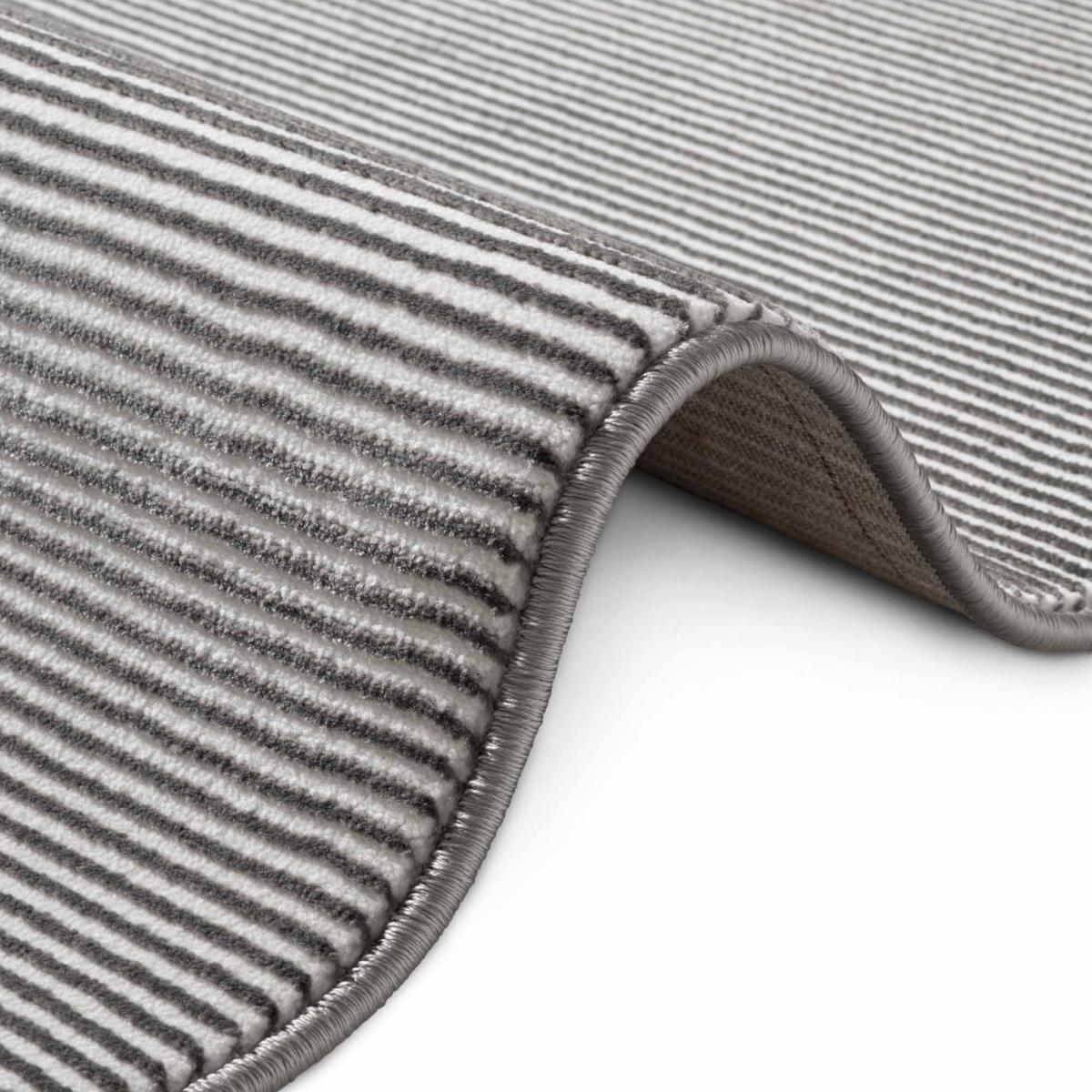 Tapis salon faux uni, poils ras, design épuré, orqo, confort