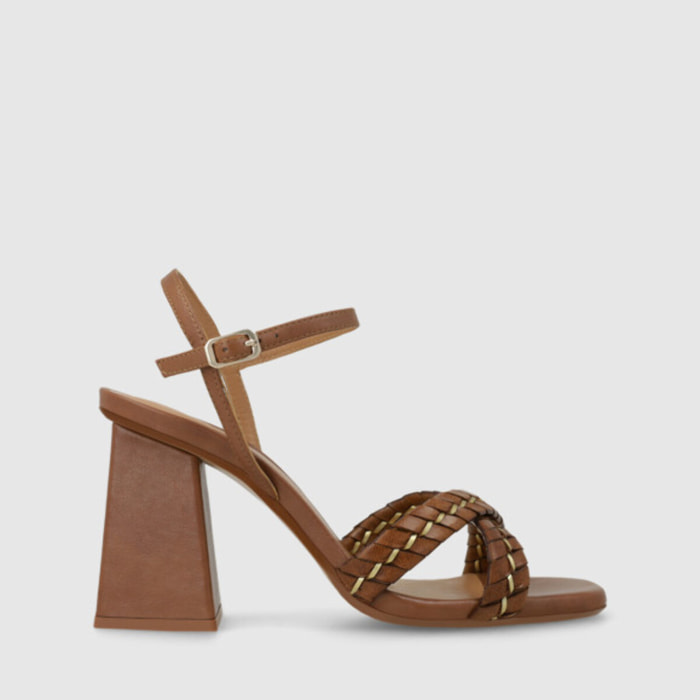 SANDALIAS MARRONES GEI4381