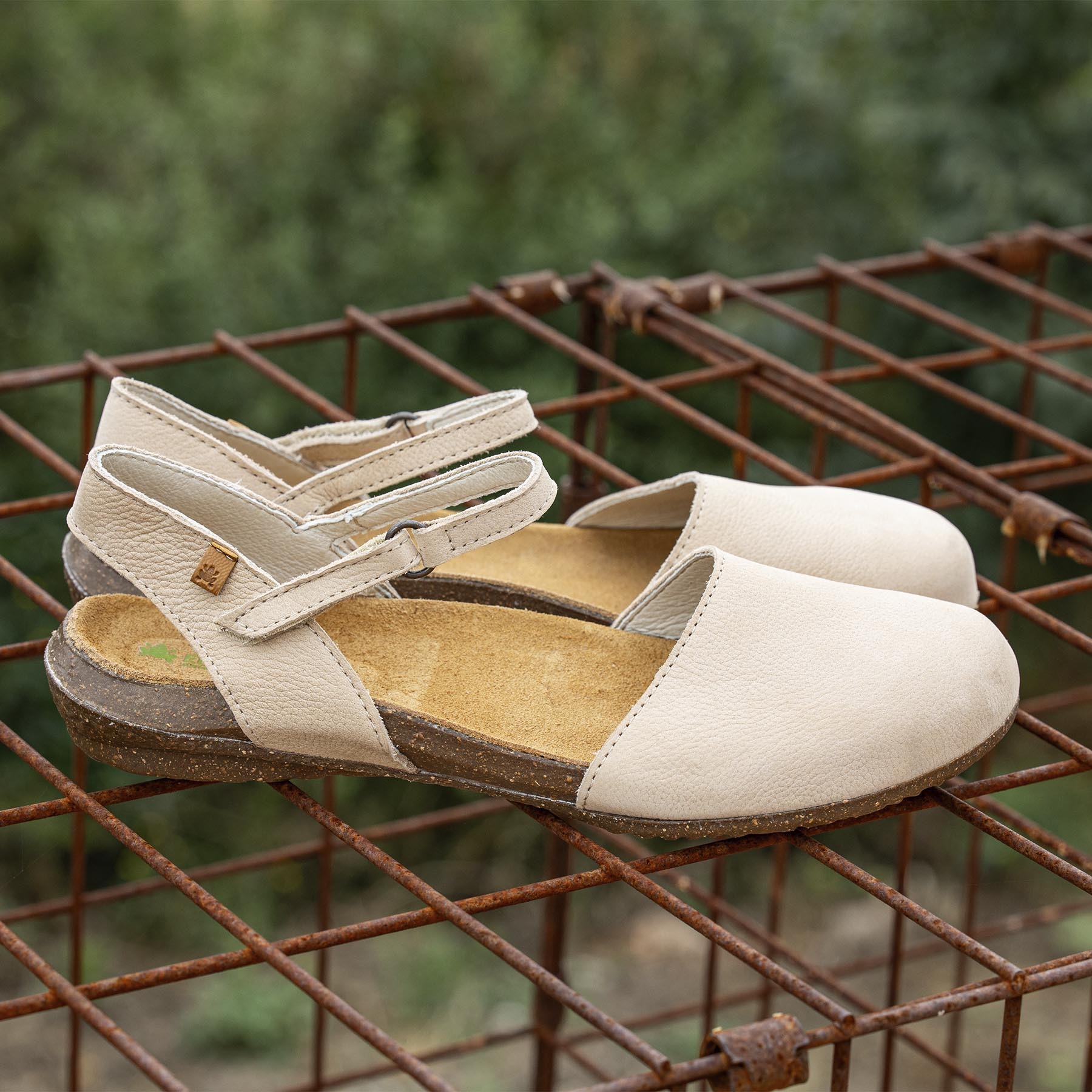 Sandalias N412 PLEASANT WOOD / WAKATAUA color Wood