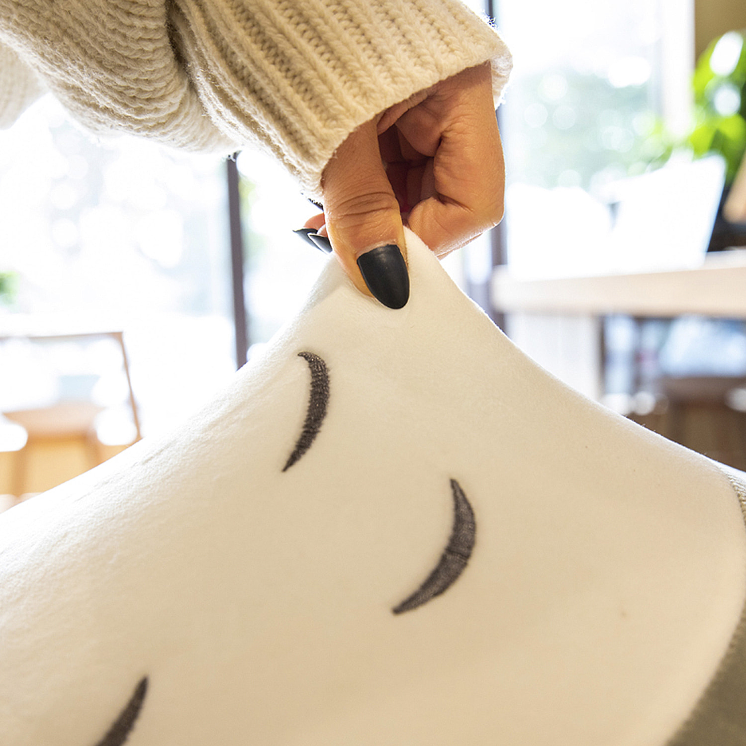 Cuscino extra morbido design gattino grasso. 70cm.