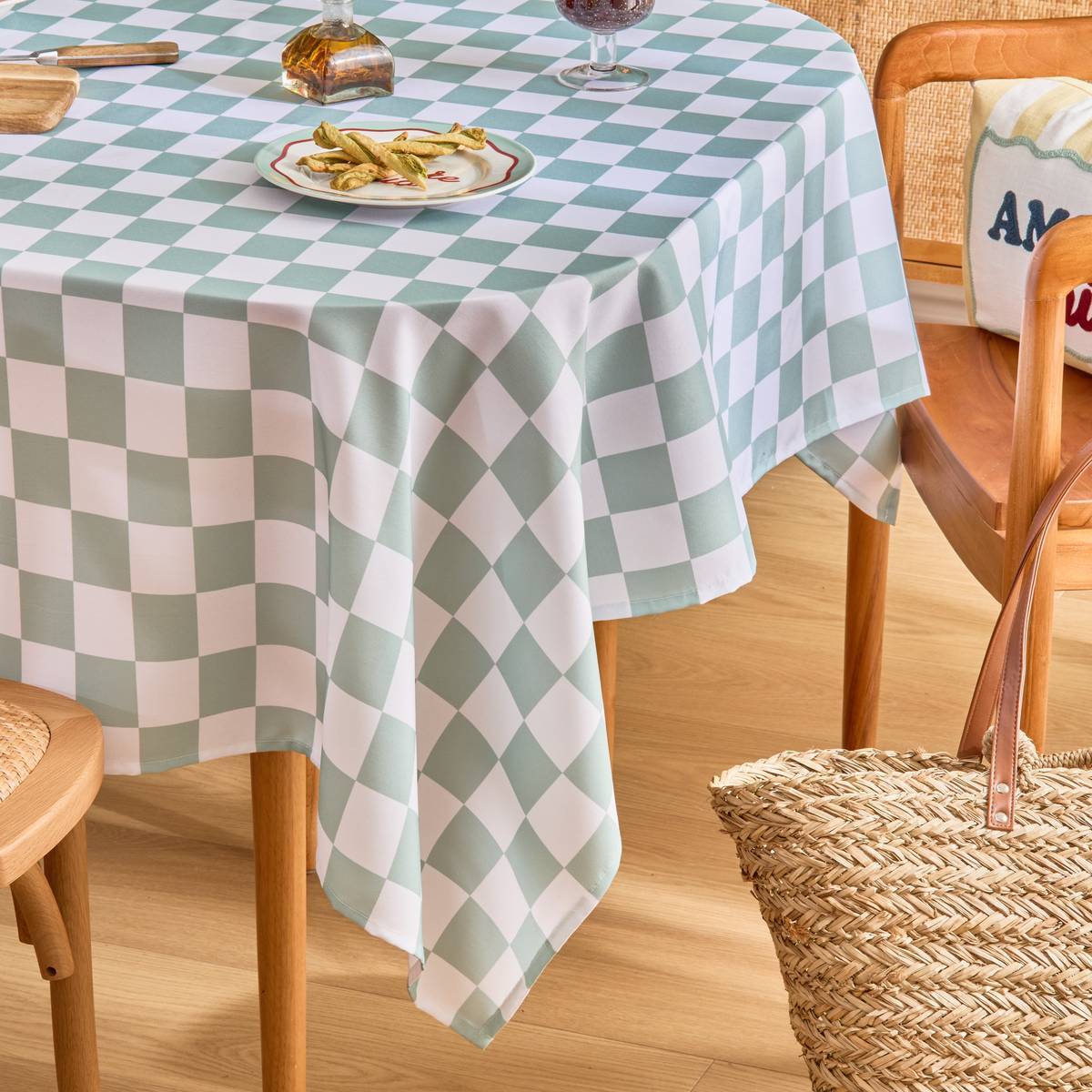 Nappe Della pasta 300x150cm vert céladon imprimé carreaux