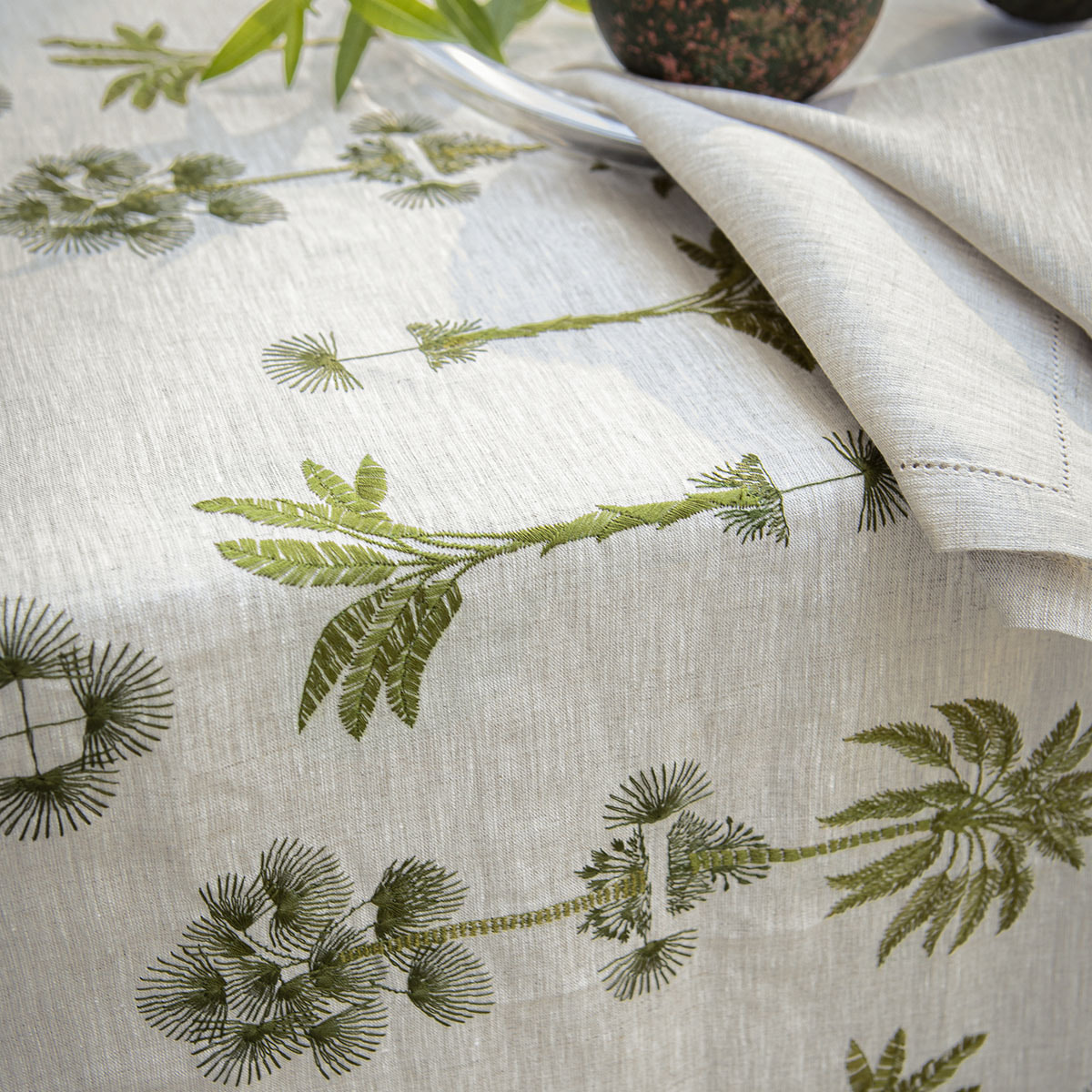 Nappe unie en lin brodé, BARBADE, Beige naturel