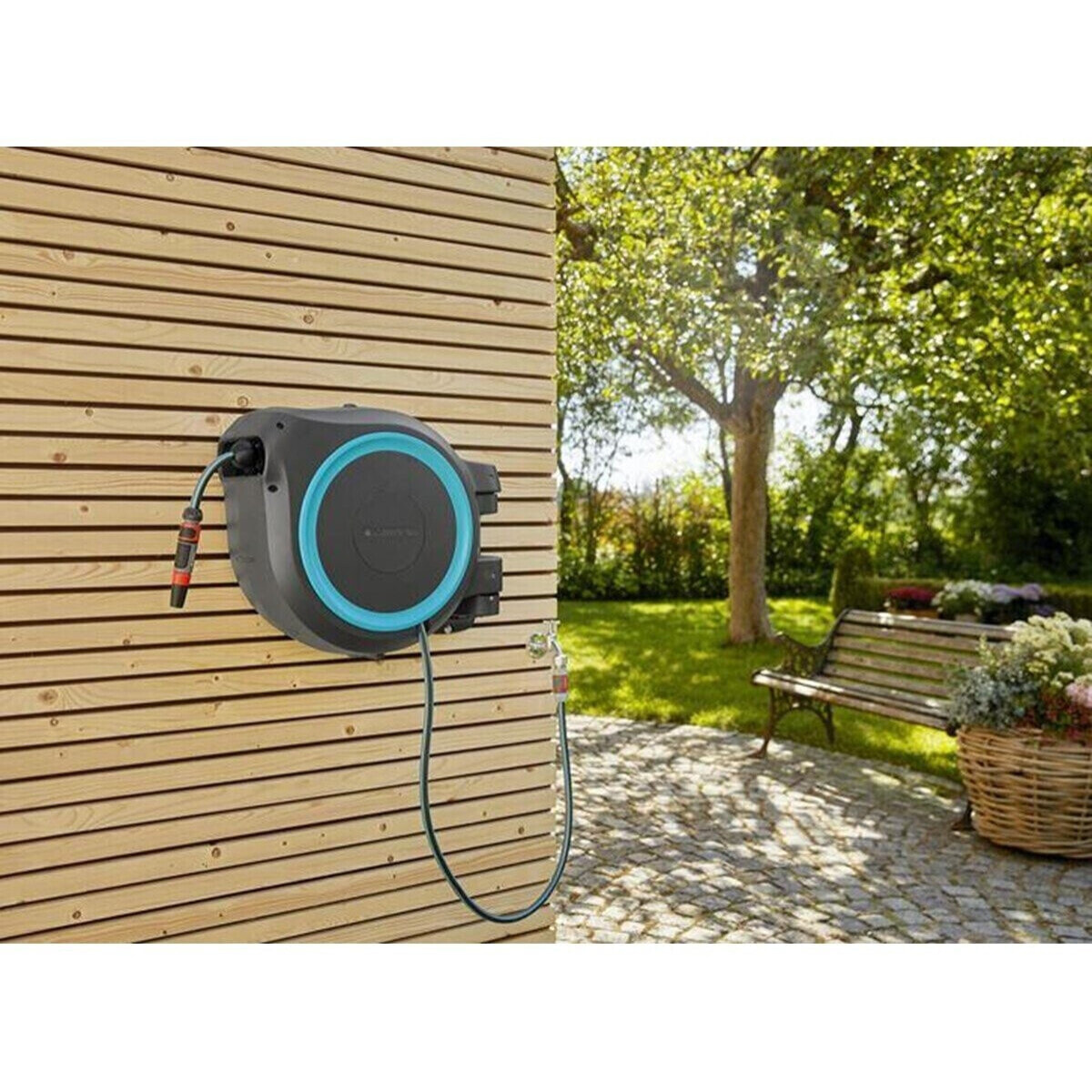 Dévidoir automatique mural RollUp XL - 35 m - Bleu turquoise - GARDENA - 18630-20