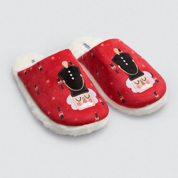 Sneakers da uomo con stampa schiaccianoci