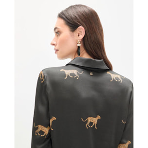 Camicia in raso con stampa leopardata