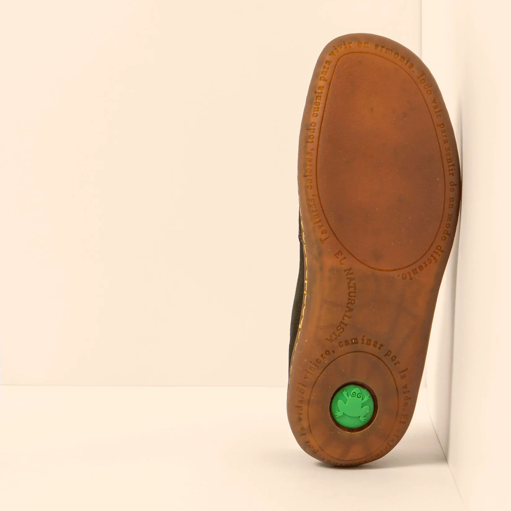 Zapatillas N296 NOBUCK LAVADO KAKI/EL VIAJERO color Kaki