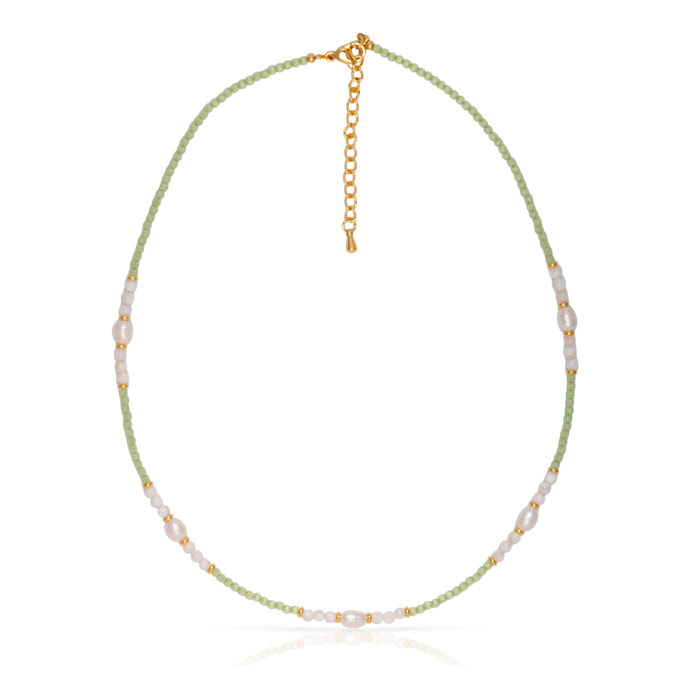 Feronia Collar de perlas naturales con cuentas efecto de ojo de gato en verde claro y cierre de mosquetón.