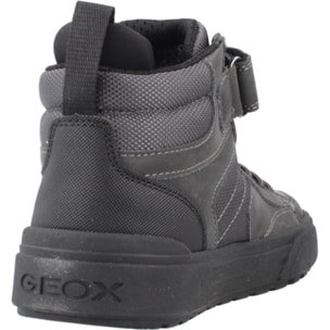 Zapatillas Niño de la marca GEOX  modelo J WEEMBLE B. A GRIS