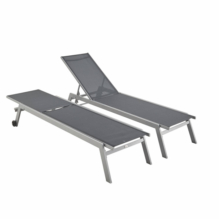 Lot de 2 bains de soleil ELSA en aluminium gris et textilène gris foncé. transats multi positions avec roulettes