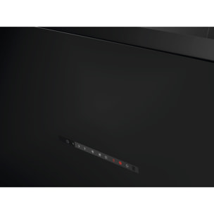 AEG Campana de diseño vertical Serie 7000 SilenceTech de 90 cm GV77D91ST