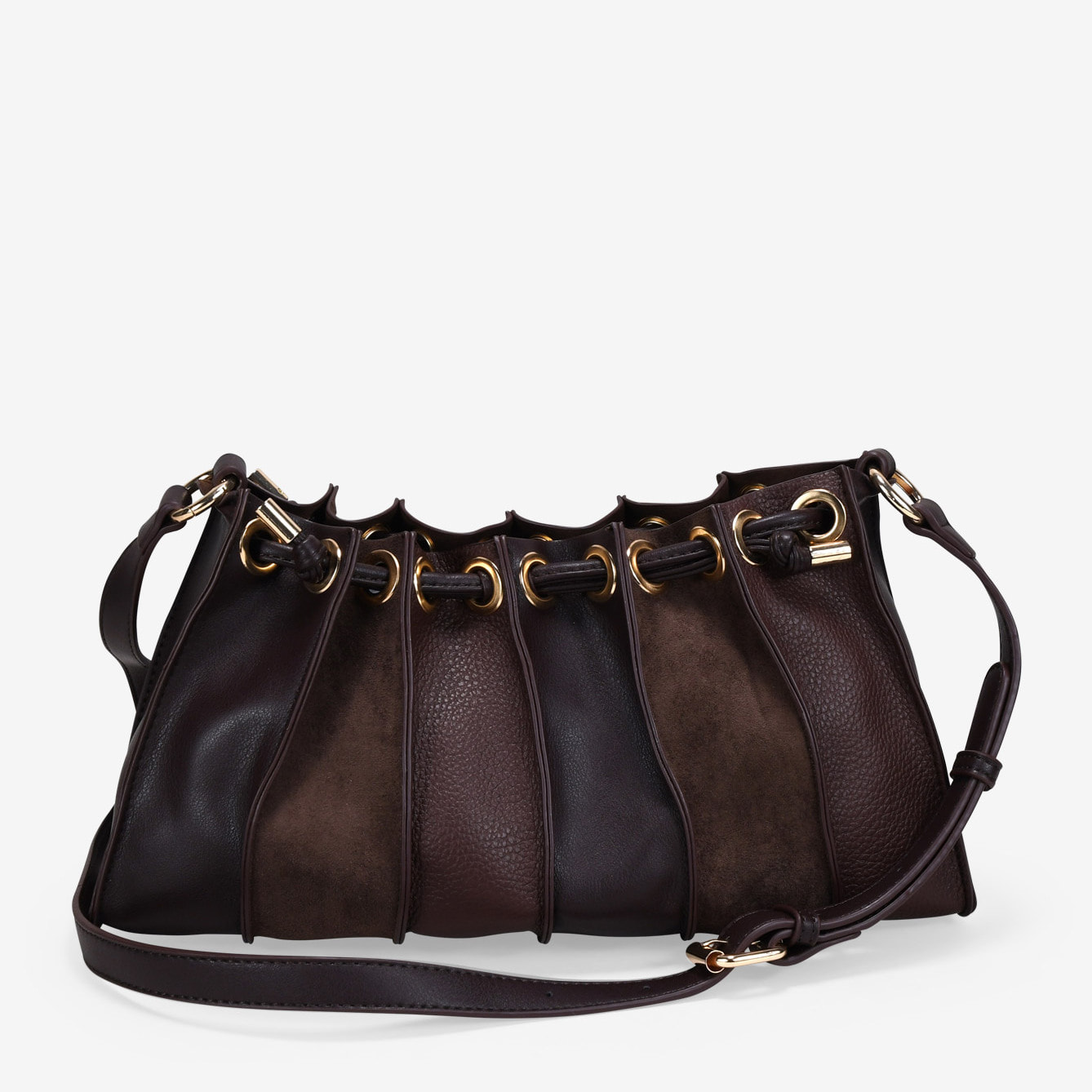 Bolso de hombro marrón plisado con cierre imán