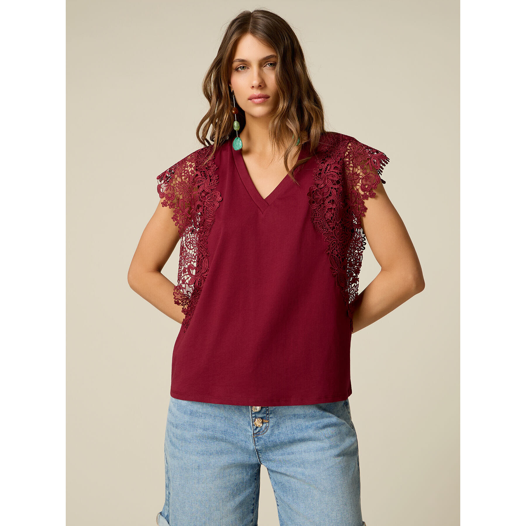 Oltre - Camiseta escote en V con encaje - Burgundy