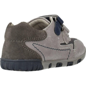Zapatillas Niño de la marca CHICCO  modelo 1060451 GRIS