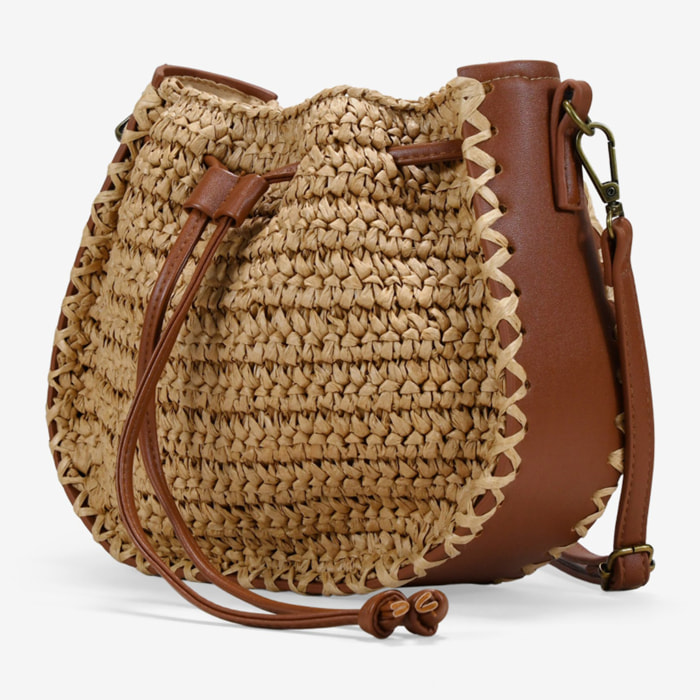 Bolso bandolera tostado en rafia