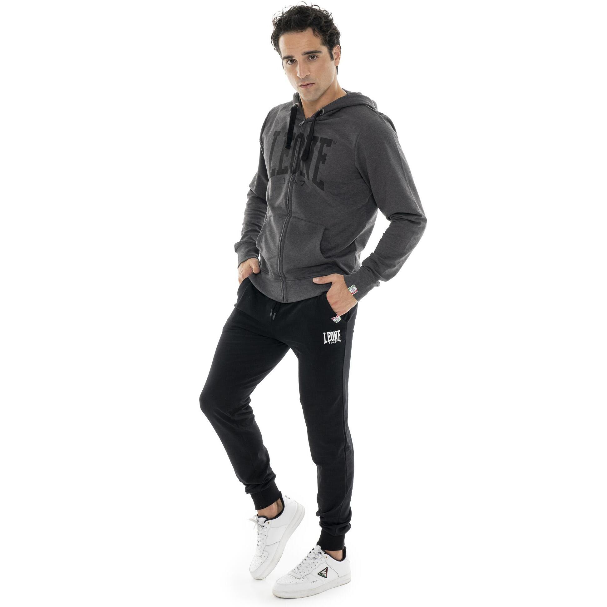 Pantalón de deporte de invierno para hombre con pequeño logo "Basic" en el puño