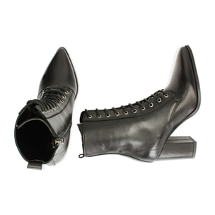Ankle boots neri in pelle, tacco 9 cm
