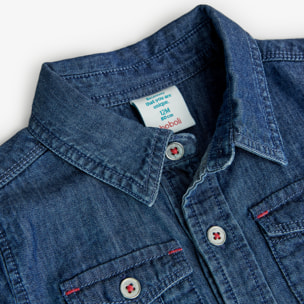 Camisa denim para niÃ±o con cuello camisero y mangas cortas