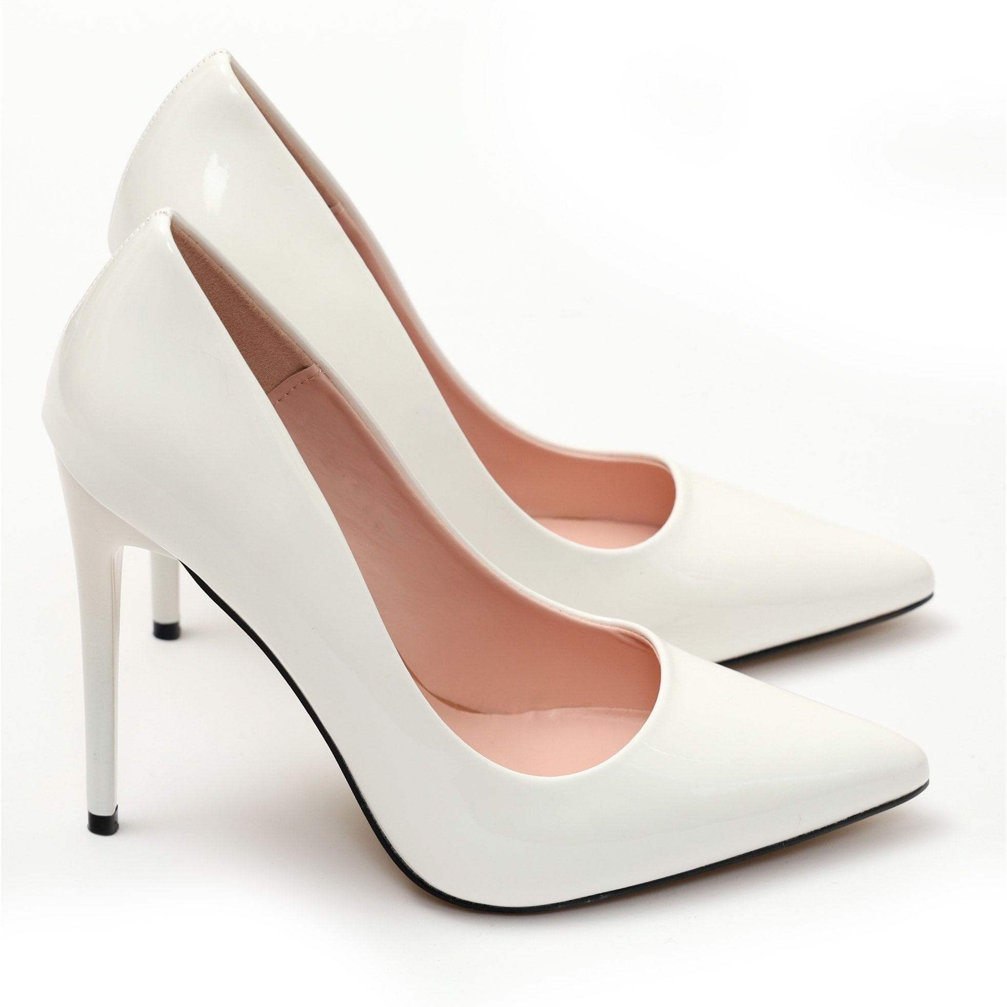 Dècolletè pumps in simil pelle verniciata con tacco a spillo