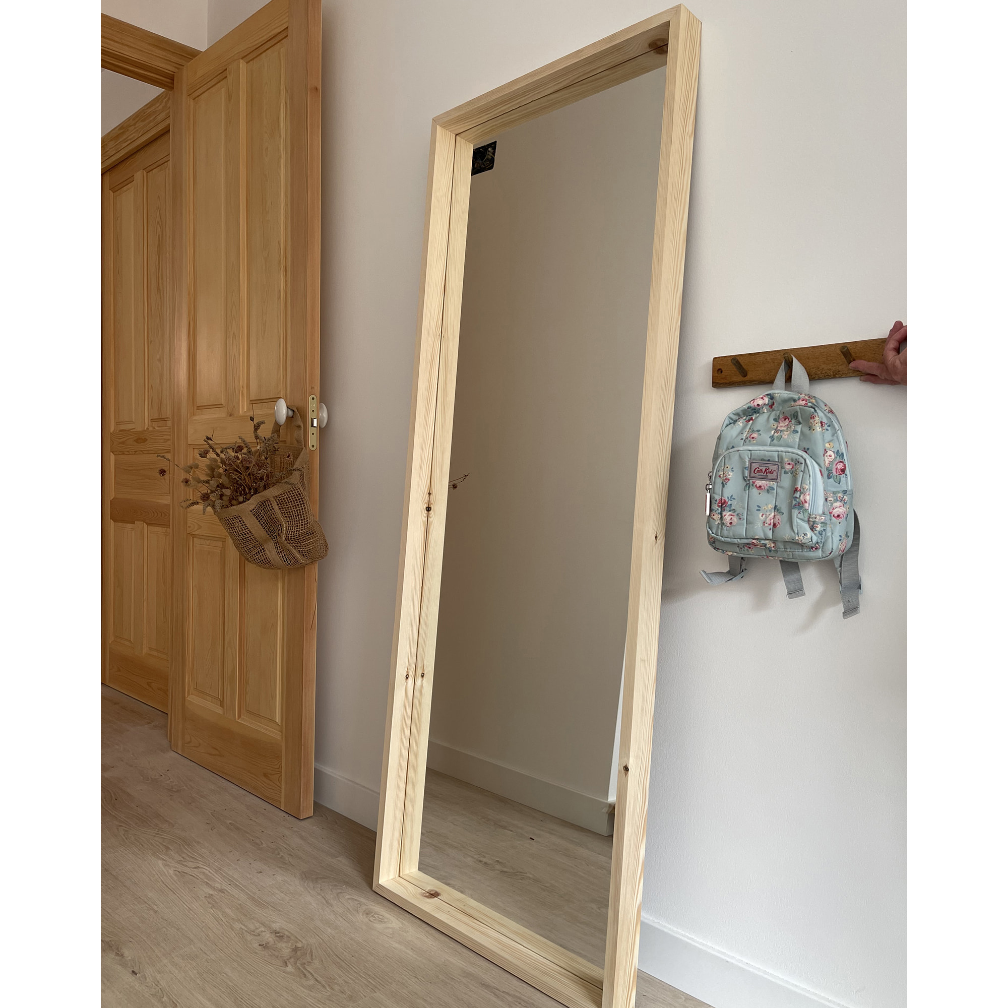Miroir effet bois massif ton naturel en différentes tailles