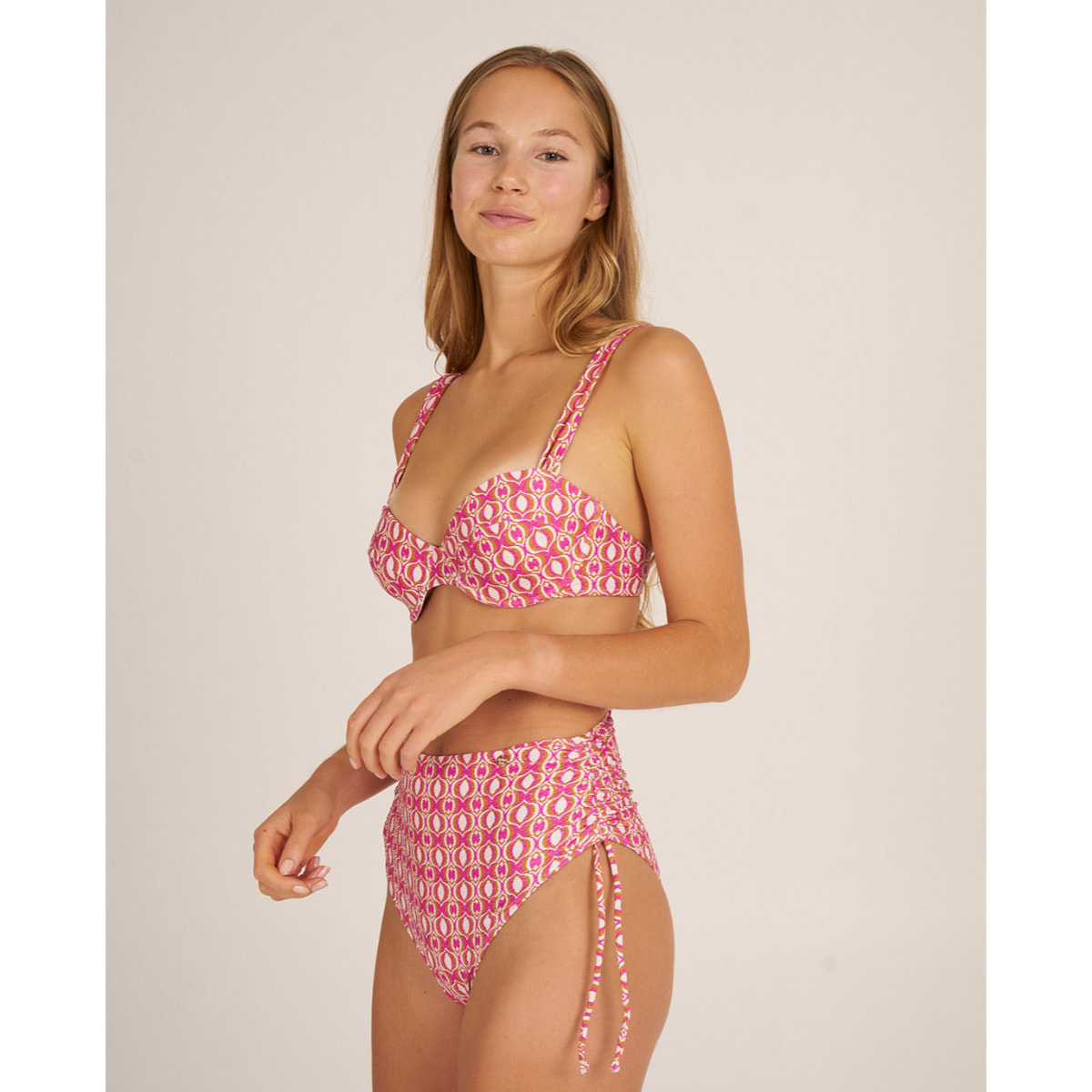 Braga de bikini alta