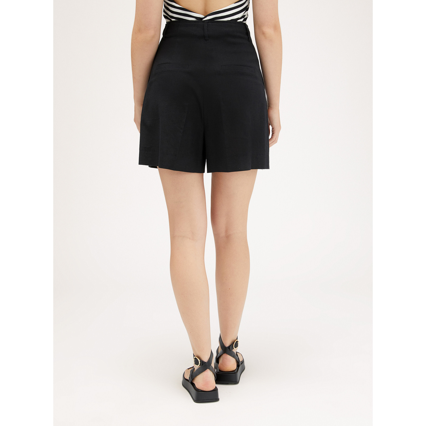 Motivi - Short plisado mezcla de lino - Negro