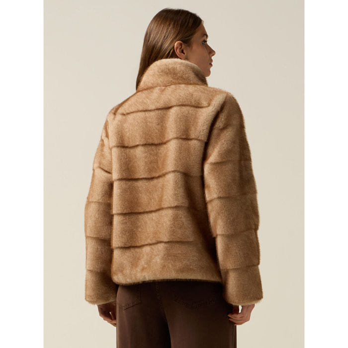 Oltre - Chaqueta corta efecto peluche - Beige