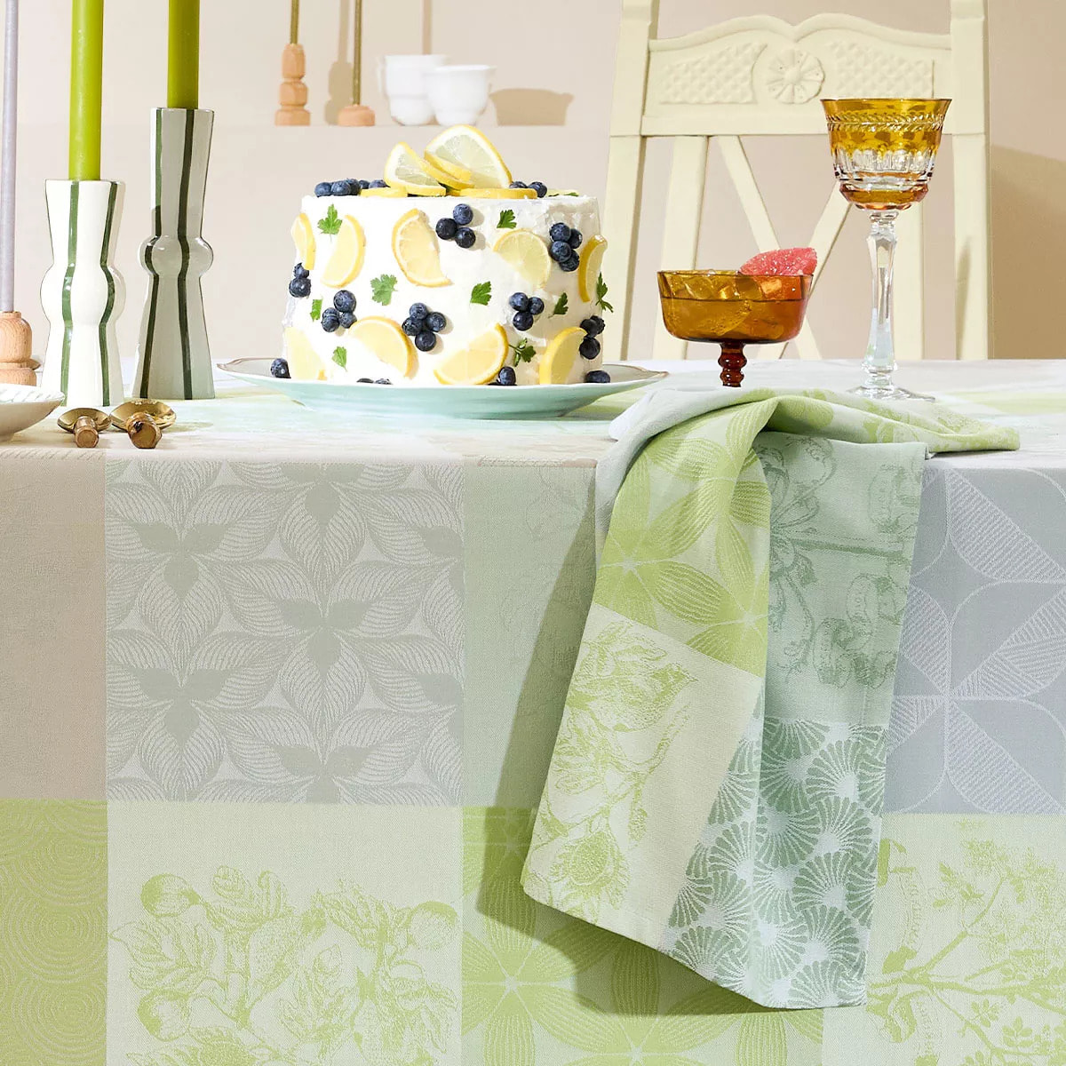 Serviette pur coton motif jacquard beige vert Mille parfums verde
