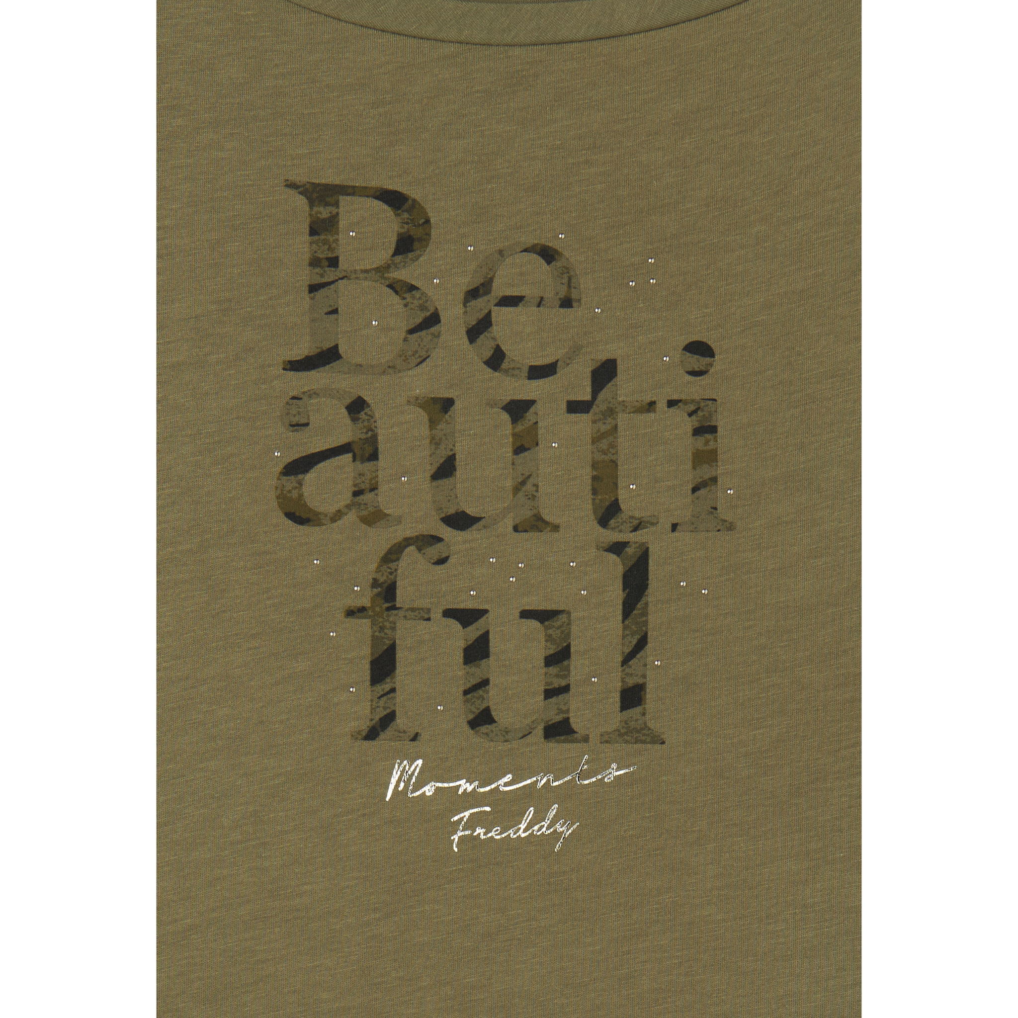 Canotta con fondo svasato e grafica con borchie