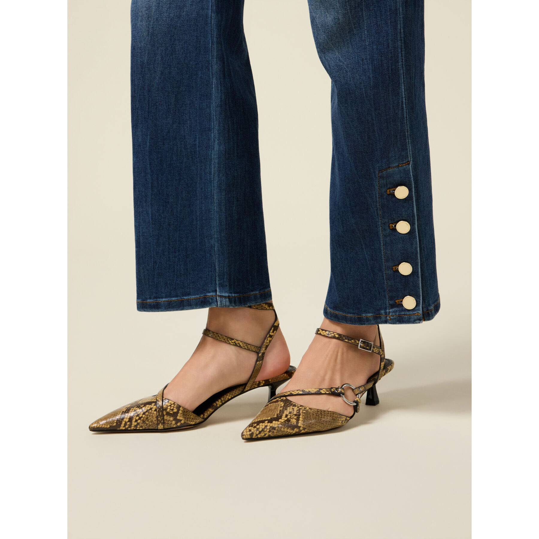 Oltre - Jeans regulares con botones decorativos - Azul