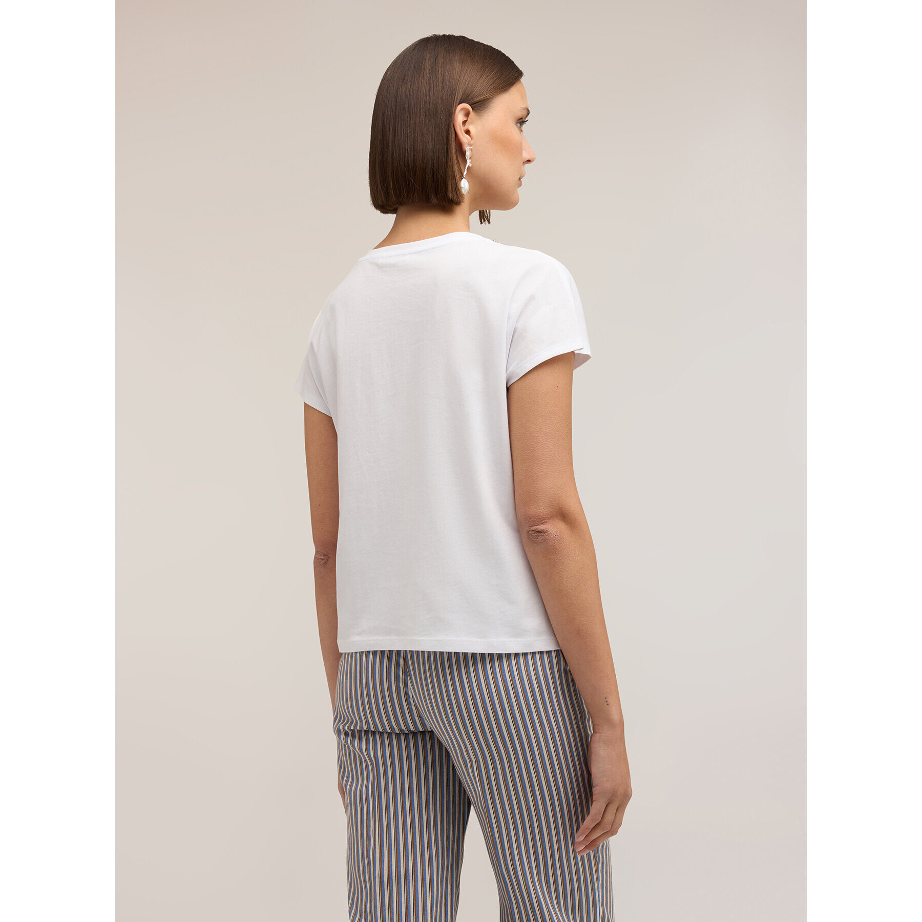 Motivi - Camiseta con lazo de estrás - Blanco