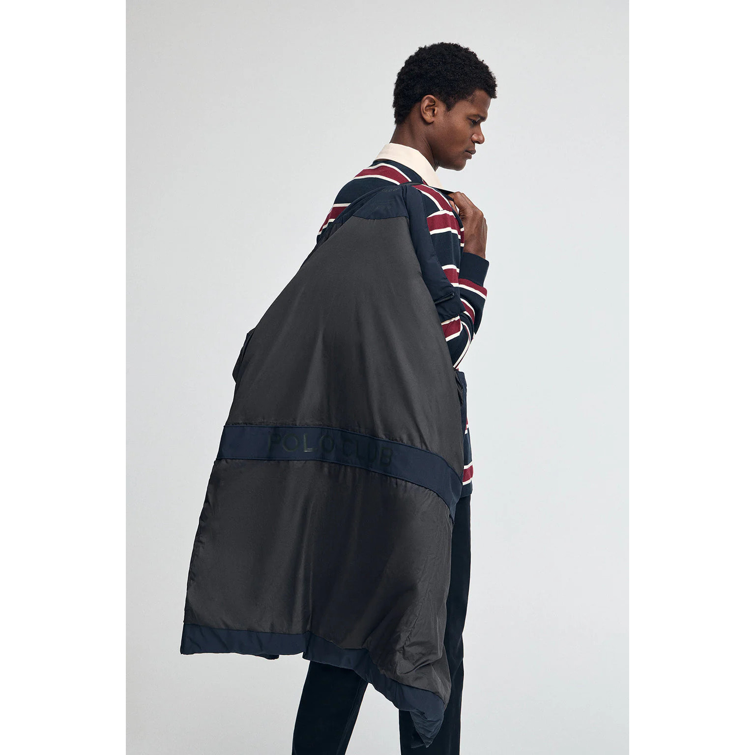 Abrigo de plumas Valberg azul marino con logo Polo Club