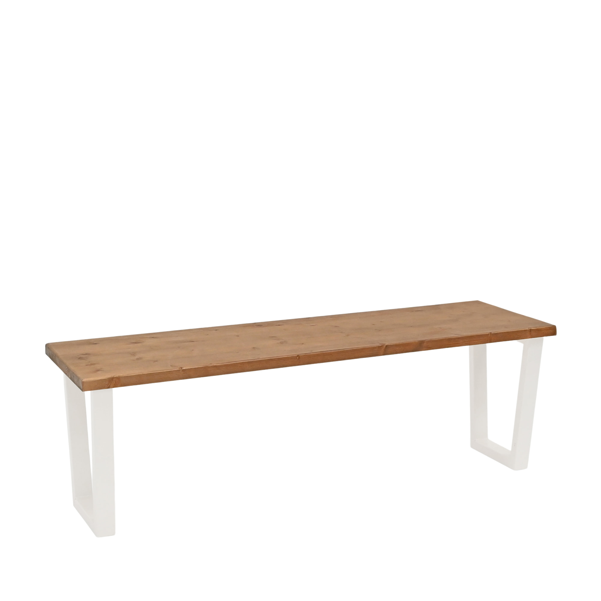 Banc en bois massif de couleur chêne foncé et pieds en fer blanc de différentes tailles.