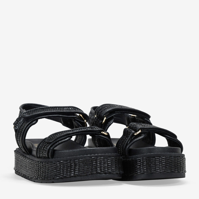 Sandalias plataforma negras en esparto
