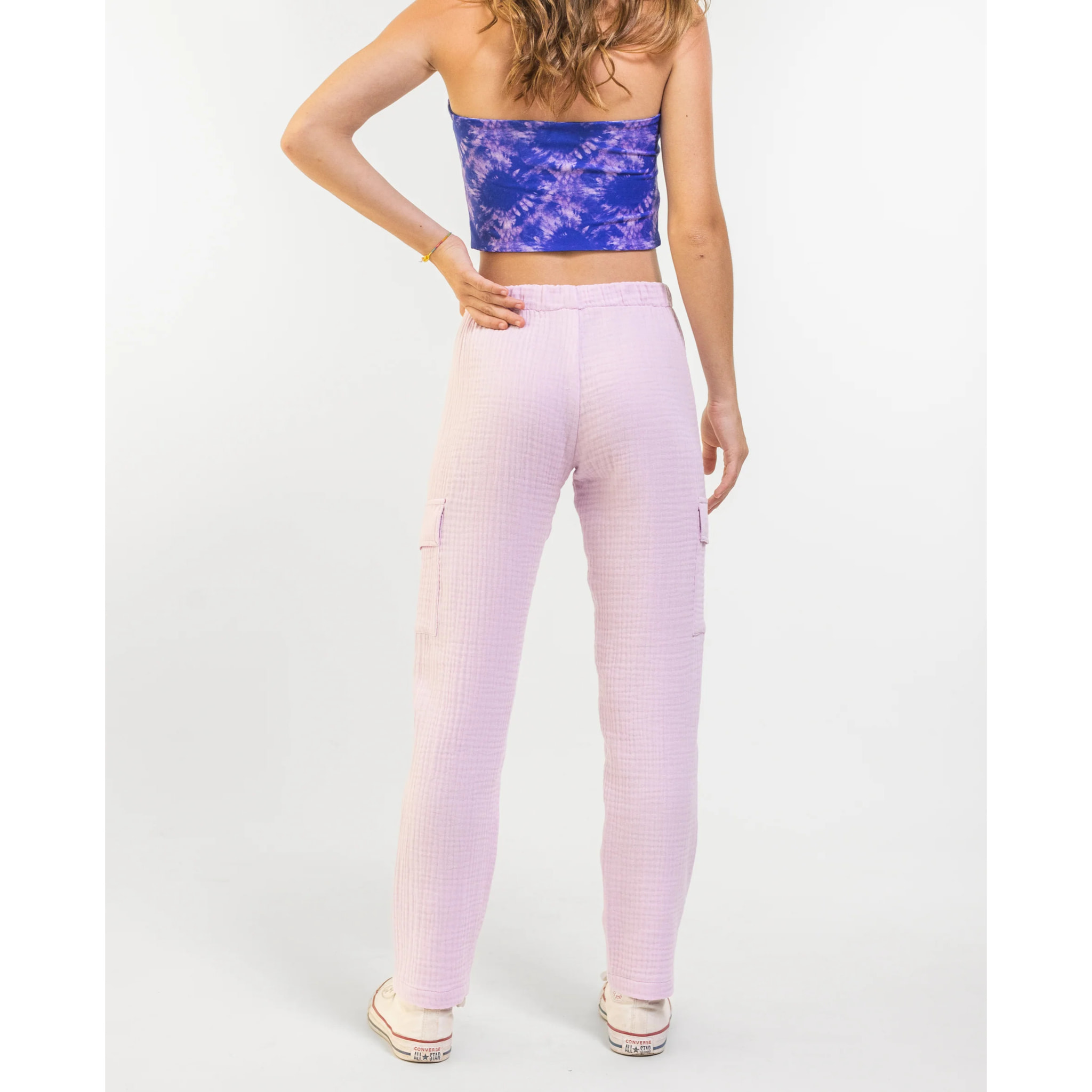 Pantalón de mujer recto tobillero.