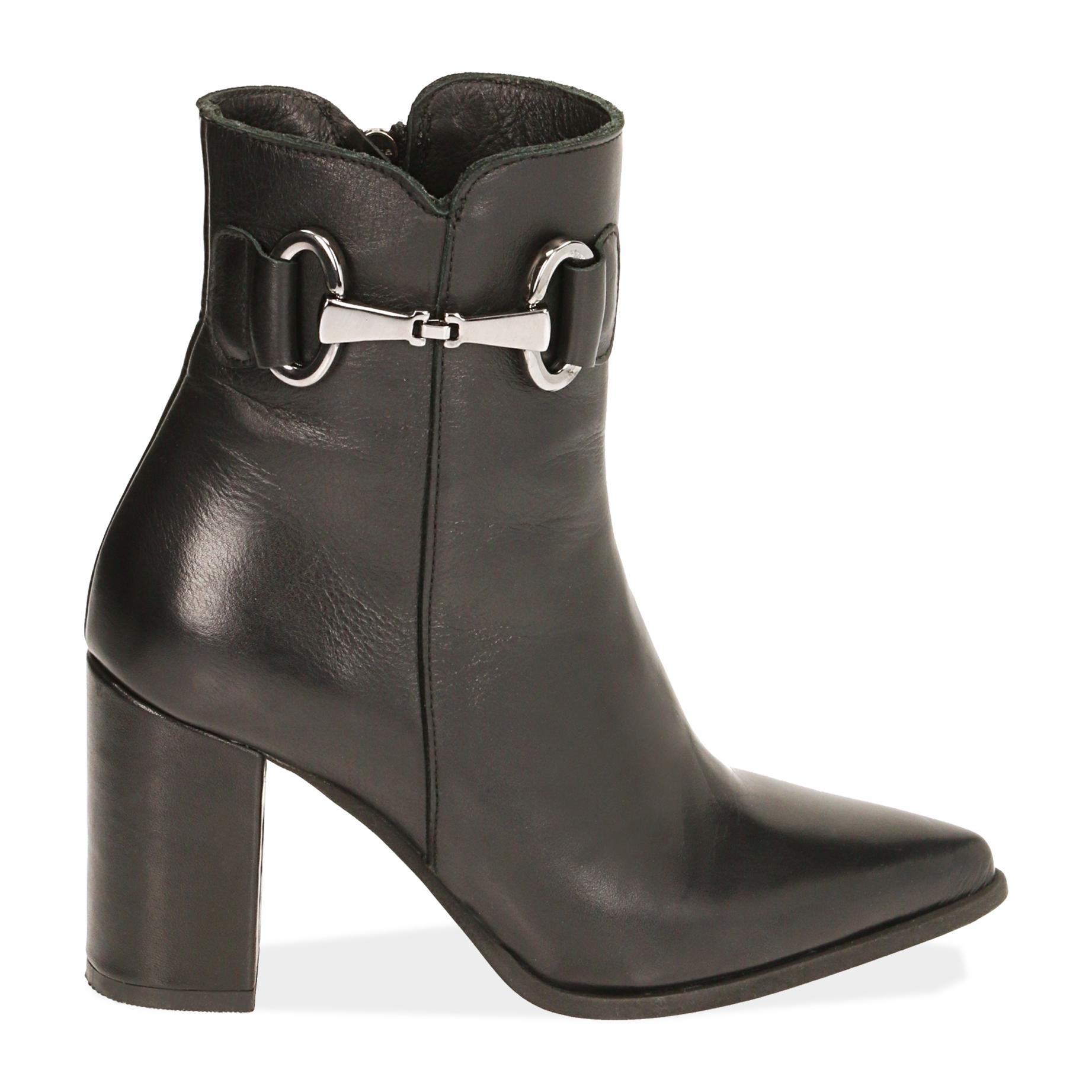 Ankle boots neri in pelle, tacco 9 cm