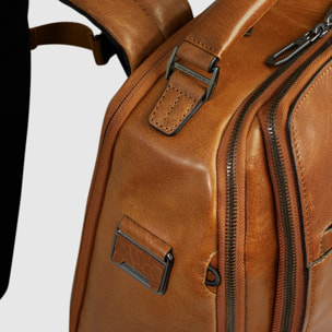 Piquadro Zaino da viaggio in pelle porta pc e iPad® con protezioni antiurto e RFID
