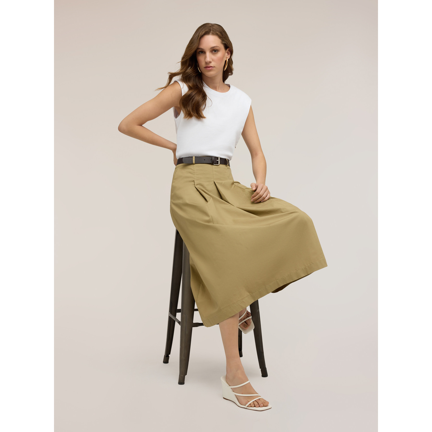 Motivi - Vestido midi con cinturón y falda de popelín - Beige