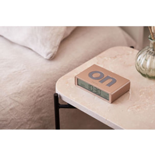 Réveil LEXON Flip Classic Rechargeable en USB-C Or