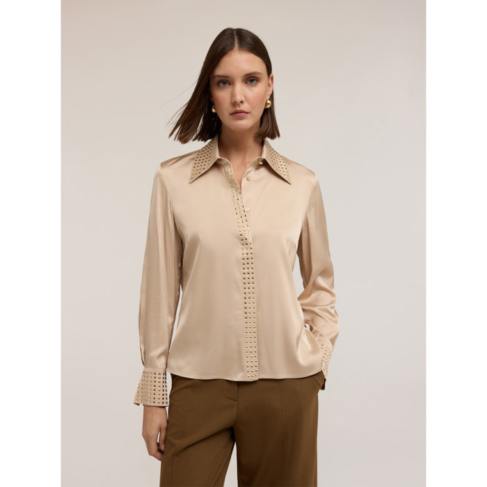 Motivi - Camisa de raso con tachuelas - Beige
