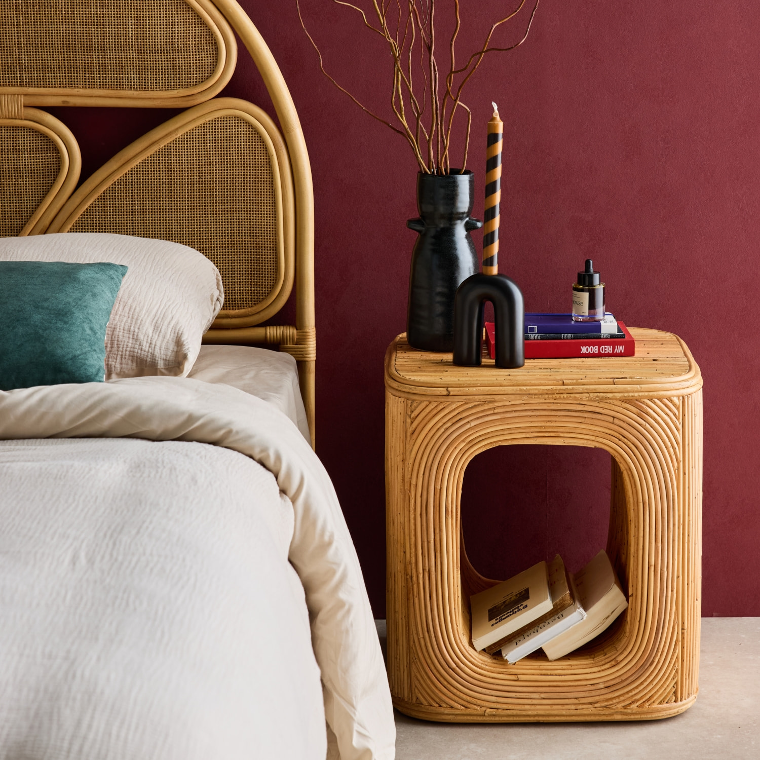Bout de canapé, table d'appoint, table de chevet rotin naturel avec niche BAYA