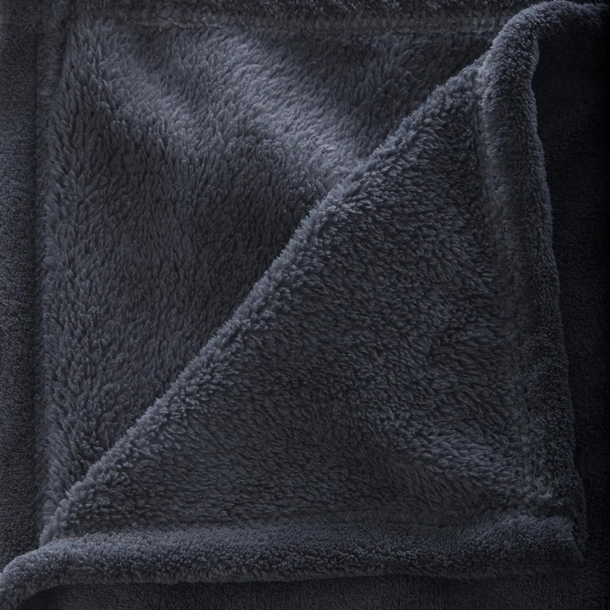 Plaid "Kiesa" en microfibre 125x150cm