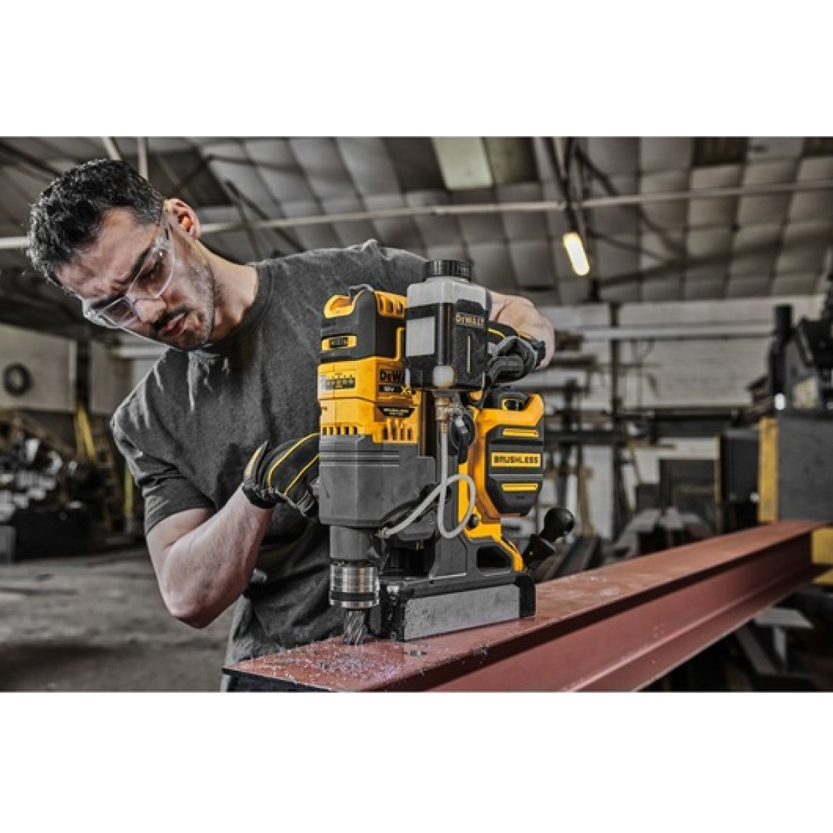 Perceuse magnétique DEWALT XR 18V - Sans batterie, ni chargeur - DCD1623N-XJ